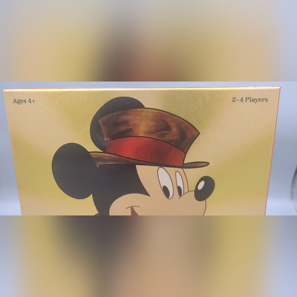 🎁 Disney Mickey's Christmas Carol Holiday Game by Funko 2-4 players ages 4+ NEW - Picture 2 of 9
